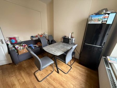 Elaine Street, Room 4, SHORT TERM - All Bills Included, Belfast, BT9 5AR - Photo 3