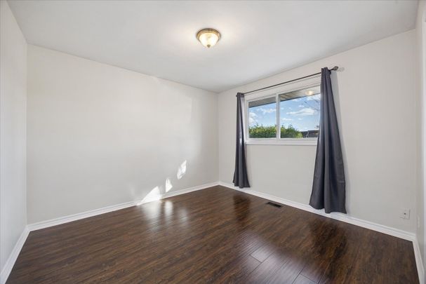 For Lease - 437 Brentwood Avenue Unit# Upper, Oshawa, Ontario - Photo 1