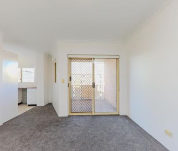 28/235-237 Anzac Parade, Kensington NSW 2033 - Apartment For Rent |... - Photo 5