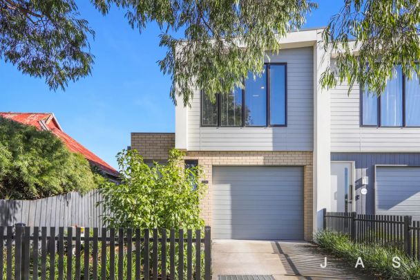 5/60 Edgar Street, Kingsville VIC 3012 - Photo 1