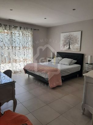 MAISON meublée de plain pied de type 4 à VILLENEUVE LES AVIGNON, - Photo 1