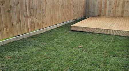 Spacious 2 Bedroom Apartment Style Living - Photo 2