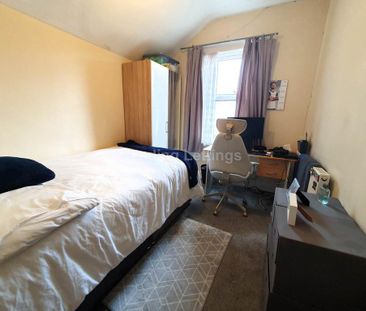 4 bedroom terraced house to rent - Photo 6