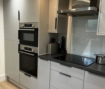 4 Bed End Terrace, Selhurst New Road, SE25 - Photo 6