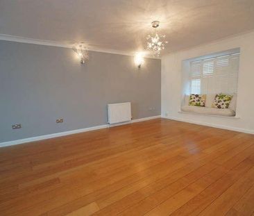 Westbury Lodge Close, Pinner, HA5 - Photo 1