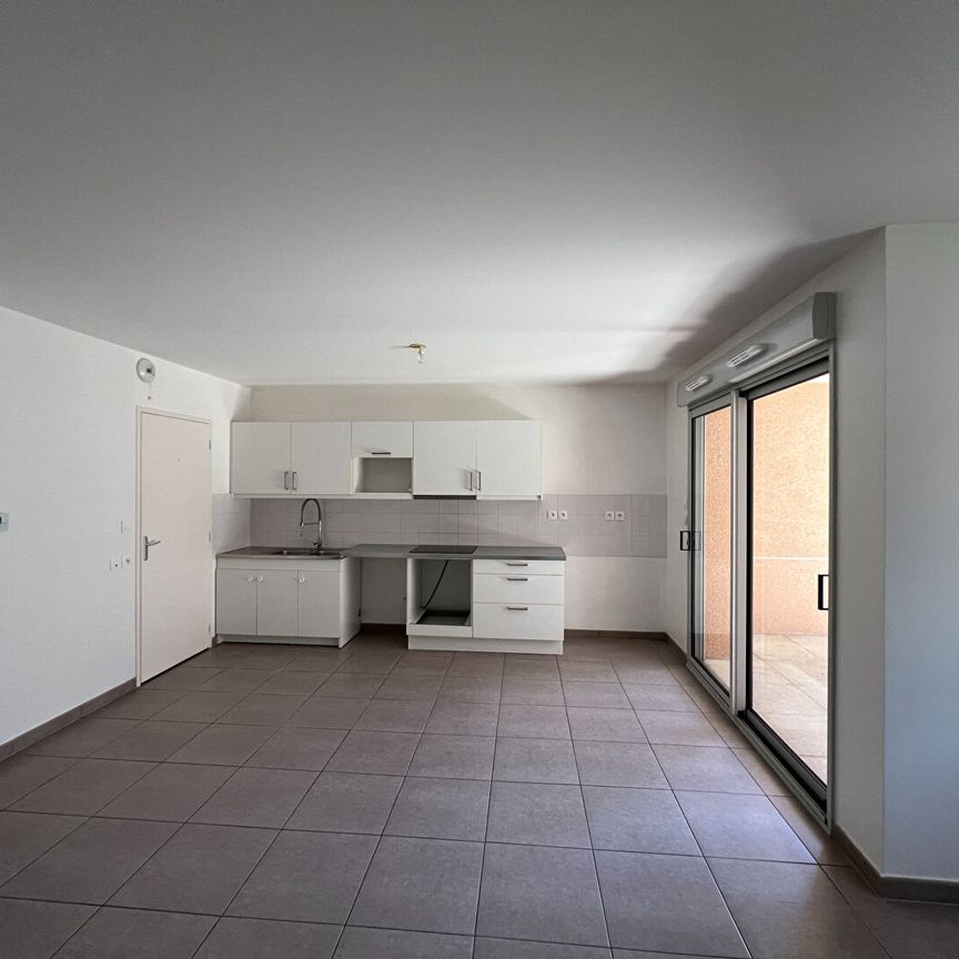 Location Appartement 3 pièces 70m² - Photo 1