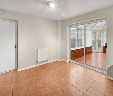 3 bedroom detached house to rent - Photo 2