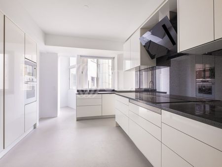 Apartamento T4 em Lisboa - Photo 5