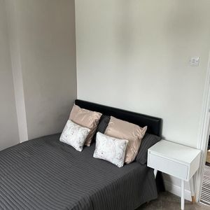 Luxury Co-Living-High Quality Double Room - Photo 2