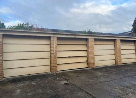 St Kilda East - Photo 4