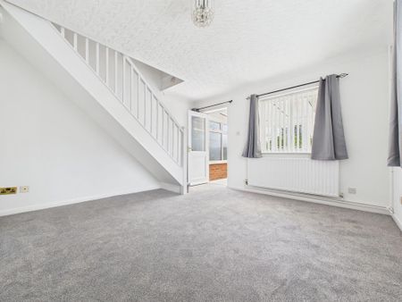 2 bedroom semi-detached house to rent - Photo 4