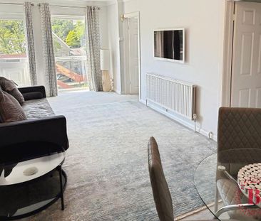3 bedroom flat to rent - Photo 2