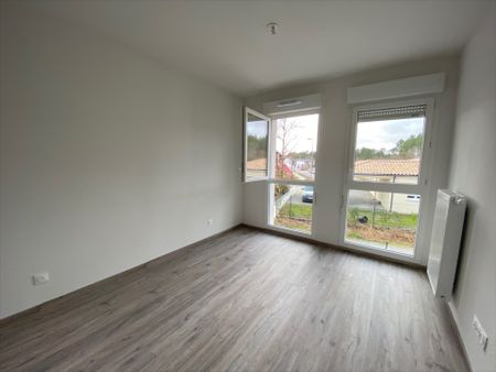 Location Appartement 3 pièces 63m² - Photo 3