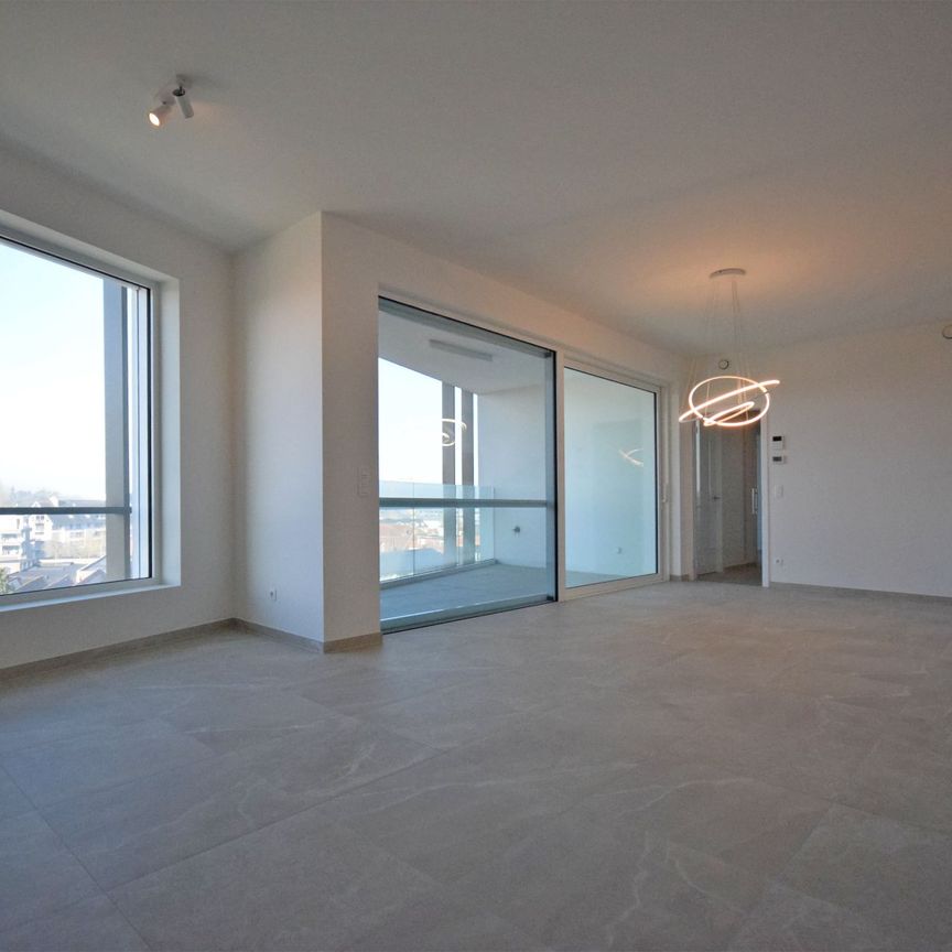 LUXE NIEUWBOUWAPPARTEMENT IN HARTJE ROESELARE - Foto 1