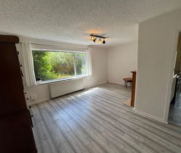 2 bedroom semi-detached house to rent - Photo 2