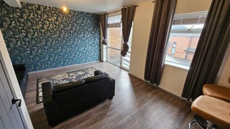 3 bedroom terraced house to rent - Photo 2