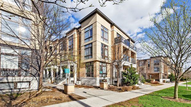 For Lease - 23 Eldora Avenue Unit# 74, Toronto, Ontario - Photo 1