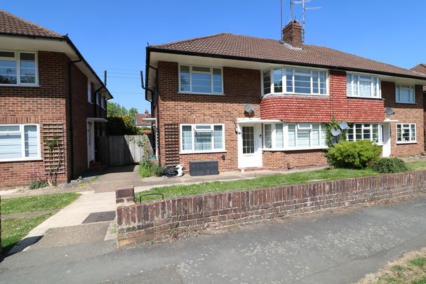 Swan Mill Gardens, Dorking, Surrey, RH4 - Photo 1