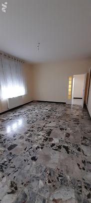 Maison d'habitation - Photo 1