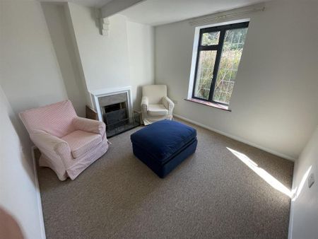 3 bedroom house to rent - Photo 2
