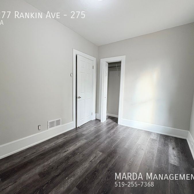 MODERN LIVING IN A NEWLY RENOVATED 2BEDROOM/1BATH UNIT+ UTILITIES - Photo 1