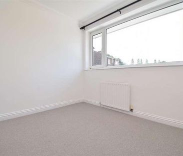 Hall Cliffe Grove, Horbury, WF4 - Photo 3