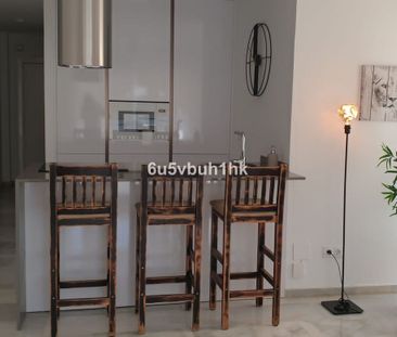 Ground Floor Apartment in Torrequebrada - Photo 5