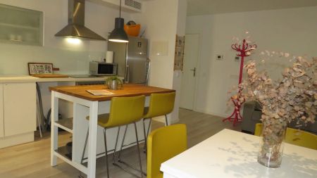 Studio for rent in El Mercat, bills included - Photo 5