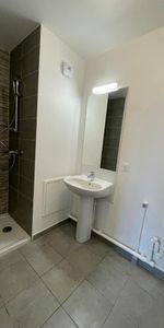 Location Appartement 2 pièces 43m² - Photo 4