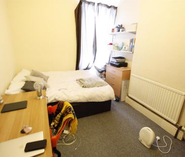 Australia Road Cardiff - Photo 4