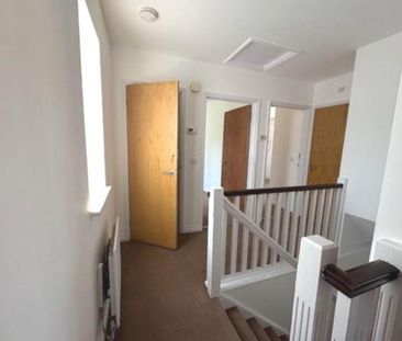 2 bedroom apartment to rent - Photo 2