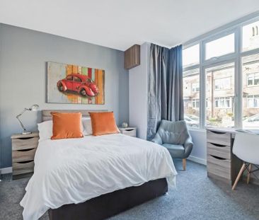 The Village Street, Burley, Leeds - Photo 5