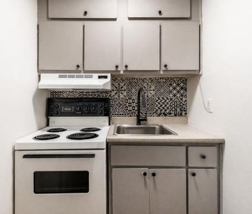 2½ tranquille rénové | WiFi, rangement et sécurité 24h inclus - Photo 3