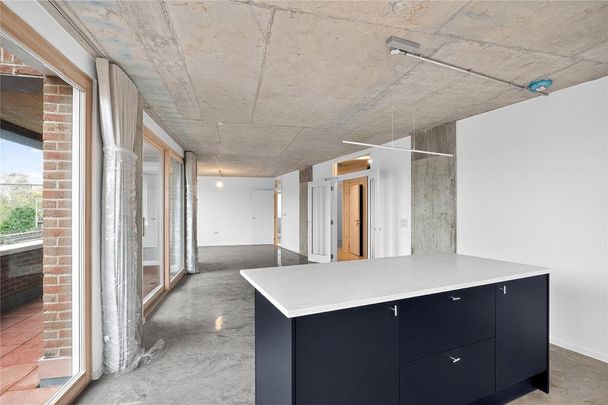 3 bedroom penthouse to rent - Photo 1