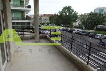 Apartamento T3 em Lisboa