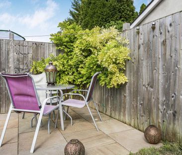 4 bedroom semi-detached house to rent - Photo 5