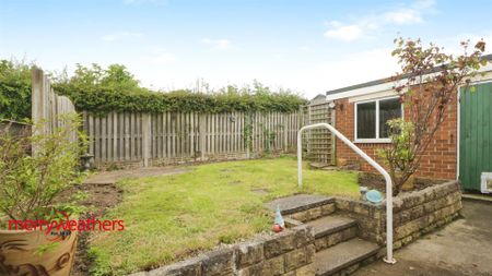 3 bed detached bungalow to rent in Wood Walk, Mexborough, S64 - Photo 3