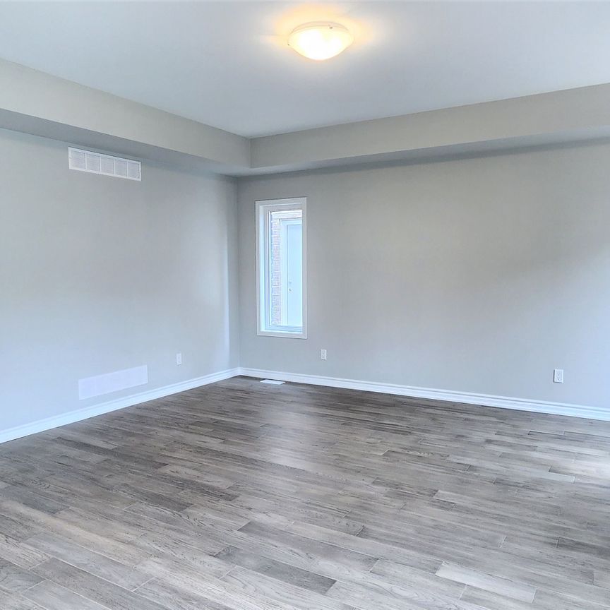 For Lease - 217 TAYLOR Street, Thorold, Ontario - Photo 1