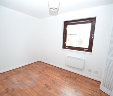 30 Hutcheon Low Place, AB21 9WL, Aberdeen - Photo 1