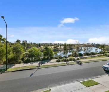 Lakeside Living in Brightwater - Family Home Opposite the Lake - Photo 6