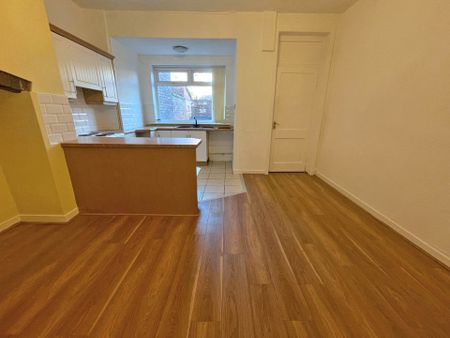 Middleton Road, Chadderton - Photo 5