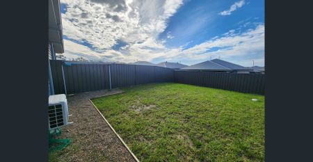 4 bed duplex in Sussex Rise Estate - Photo 3