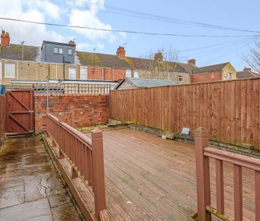 2 bedroom terraced house to rent - Photo 3