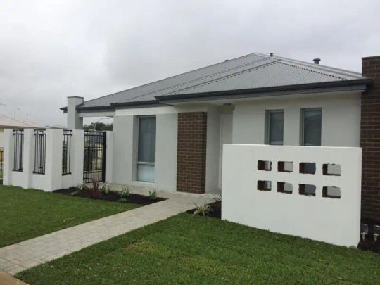 “PRIME BEELIAR LOCATION CLOSE TO SHOPS & SCHOOLS” - Photo 1
