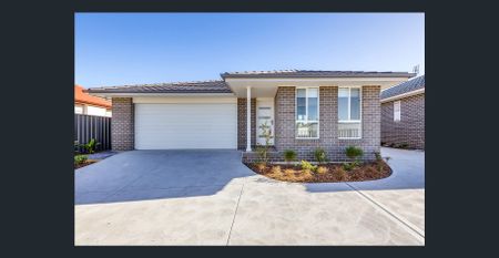 Three-Bedroom Duplex with Double Garage - Photo 4