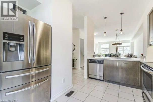 2362 TREVERSH Common - Photo 1