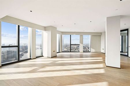 A modern three bedroom apartment with river views - Photo 2