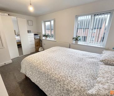 3 bedroom end of terrace house to rent - Photo 2