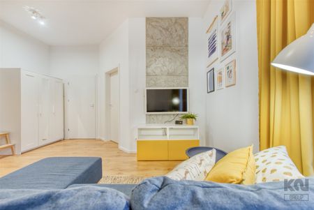 Łódź, Śródmieście, 6 Sierpnia - Фото 2