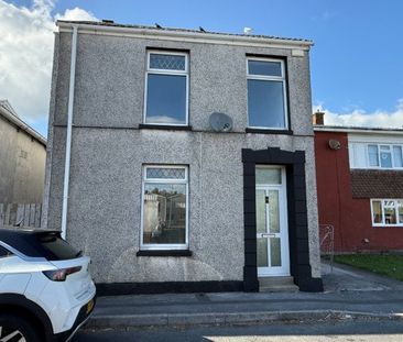 Biddulph Estate, Llanelli, SA15 - Photo 3